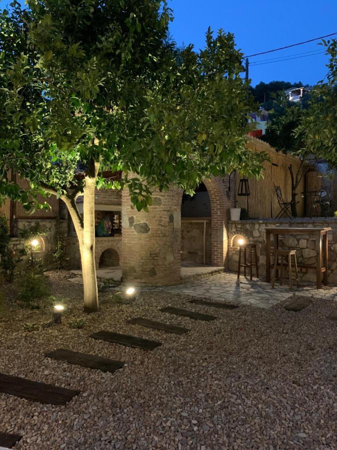 Esperides Parga Studios Екстериор снимка